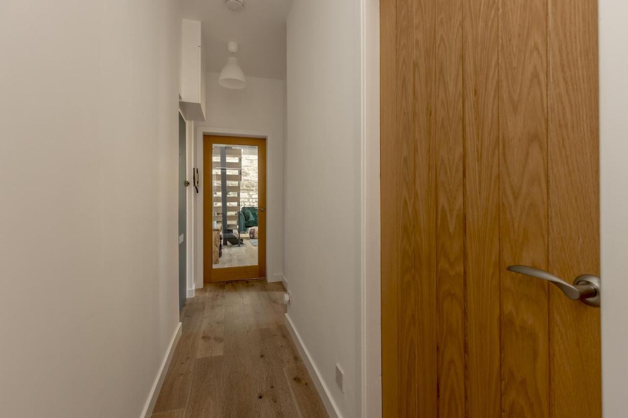 Pass The Keys Stunning 3 Bed Loft Style Apt With Free Parking 에든버러 외부 사진
