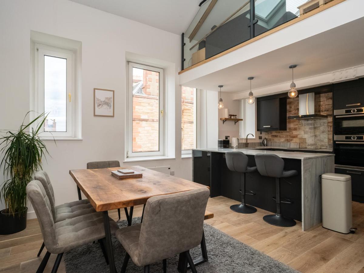 Pass The Keys Stunning 3 Bed Loft Style Apt With Free Parking 에든버러 외부 사진